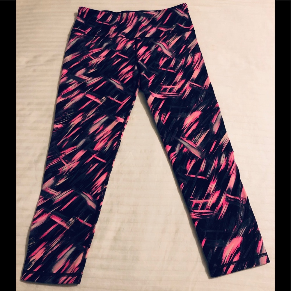 Victoria’s Secret Knockout Capri legging